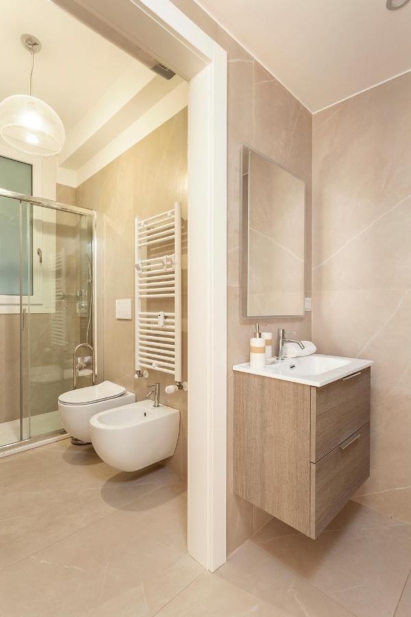 Zuretti1 - Meryggiare Apartments Милан Экстерьер фото